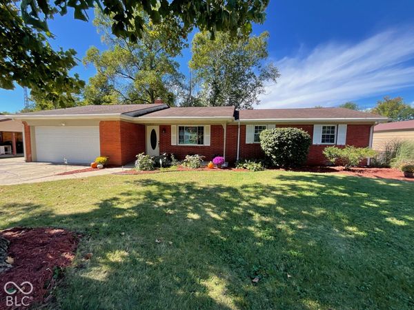 906 Eastwood Drive, Rockville, IN 47872