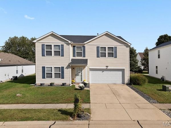 455 Falling Leaf Way, Mascoutah, IL 62258