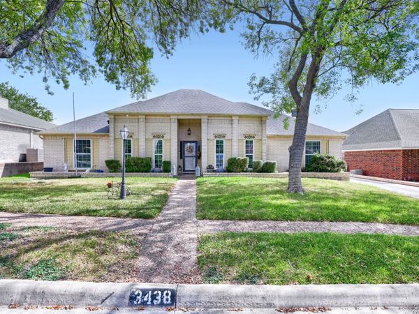 3438 FOXBRIAR LN, Schertz, TX 78108