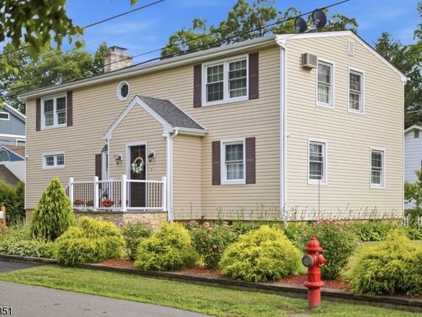 15 Spruce Pl, Denville, NJ 07834
