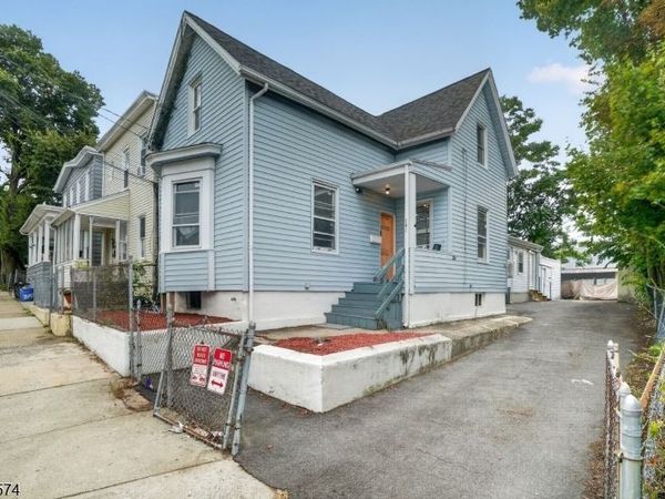 141 Kearney St, Paterson, NJ 07522