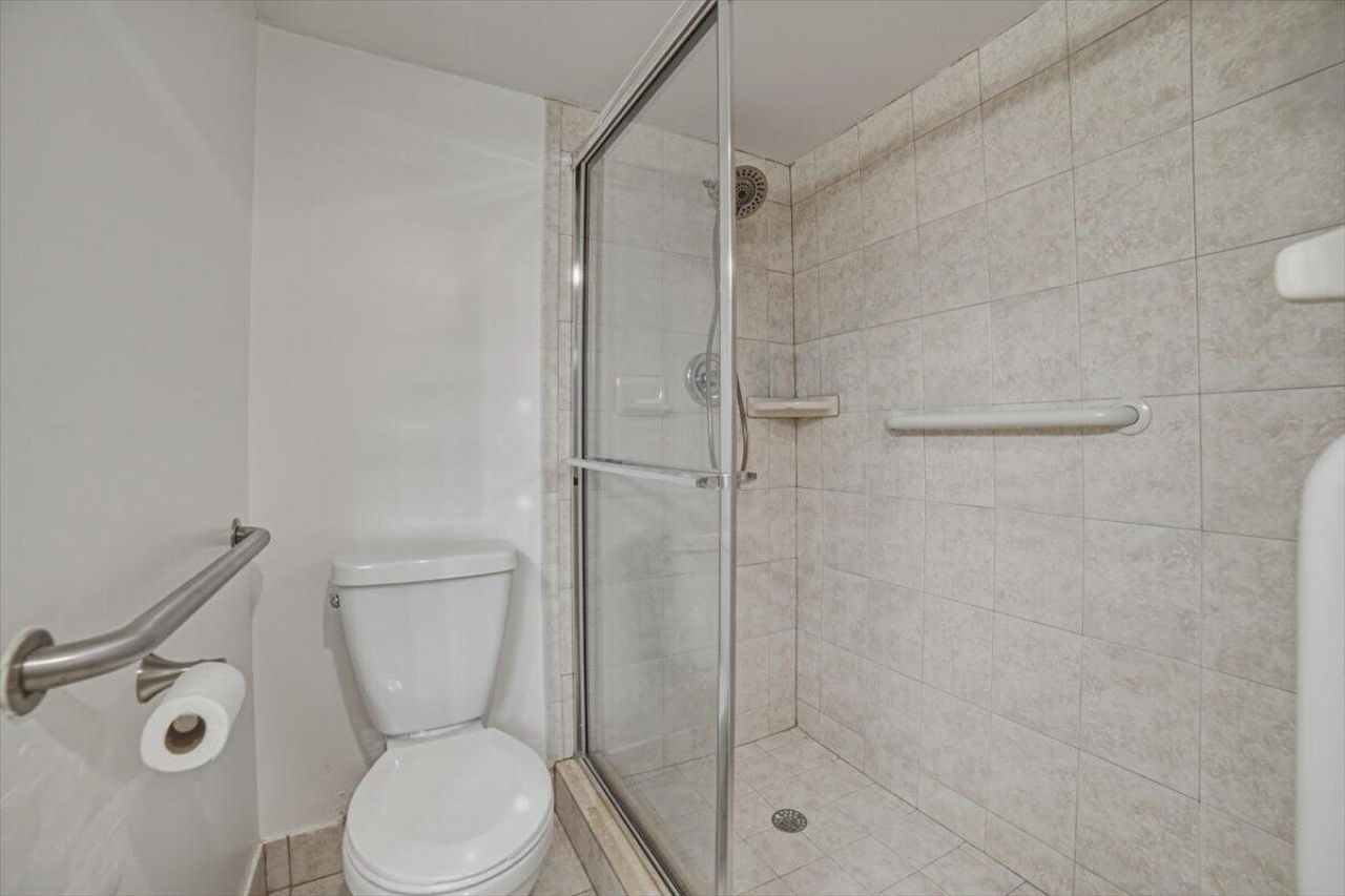 1018 Newcastle A, Unit A, Boca Raton, FL 33434 Photo