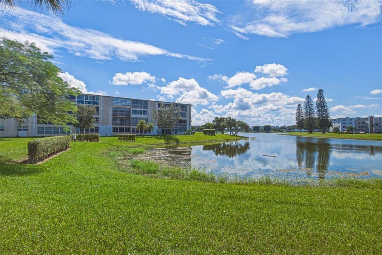 1018 Newcastle A, Unit A, Boca Raton, FL 33434 Photo