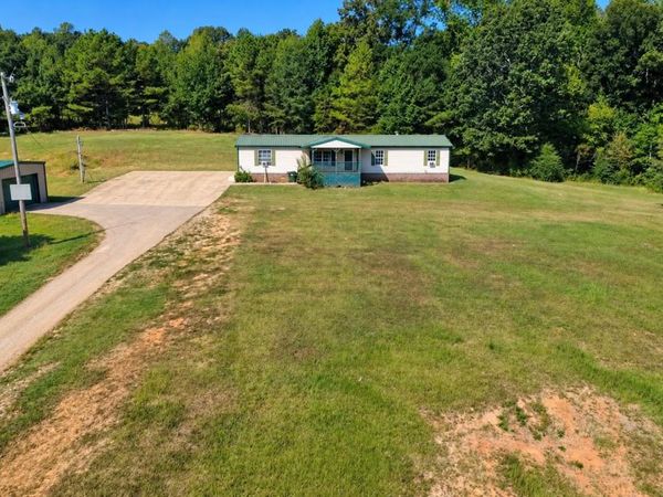 2425 Poplar Creek Lp, Leighton, AL 35646
