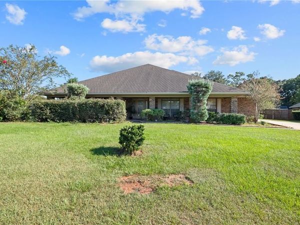 10715 Hunters Court E, Mobile, AL 36695