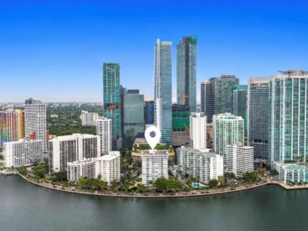 1420 Brickell Bay Dr , Unit 202E, Miami, FL 33131