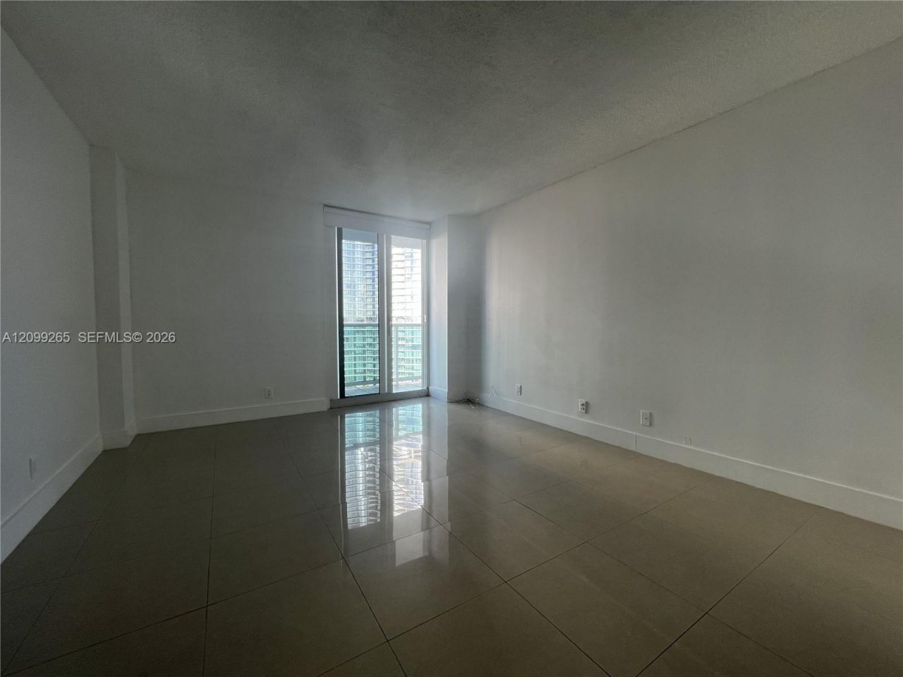 100 Bayview Dr , Unit 2012, Sunny Isles Beach, FL 33160 Photo
