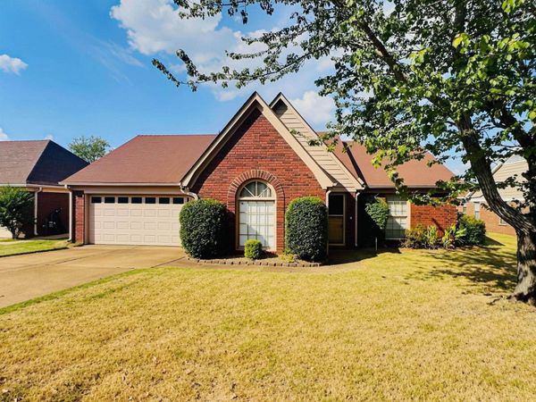 7372 STONINGTON DR, Memphis, TN 38125