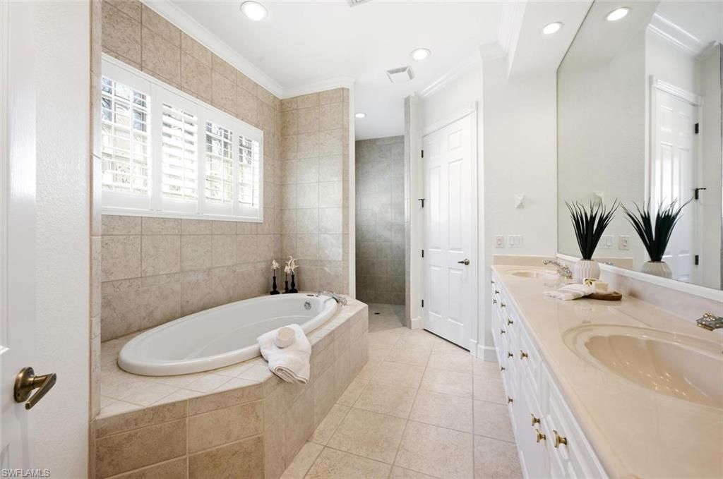 14798 Glen Eden Dr, Naples, FL 34110 Photo