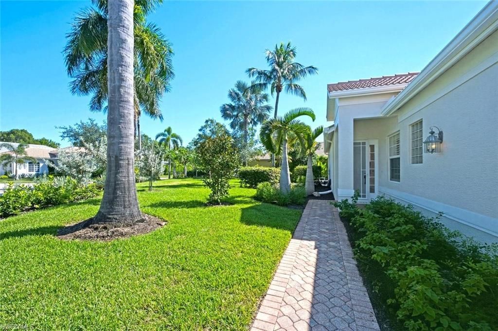 14798 Glen Eden Dr, Naples, FL 34110 Photo