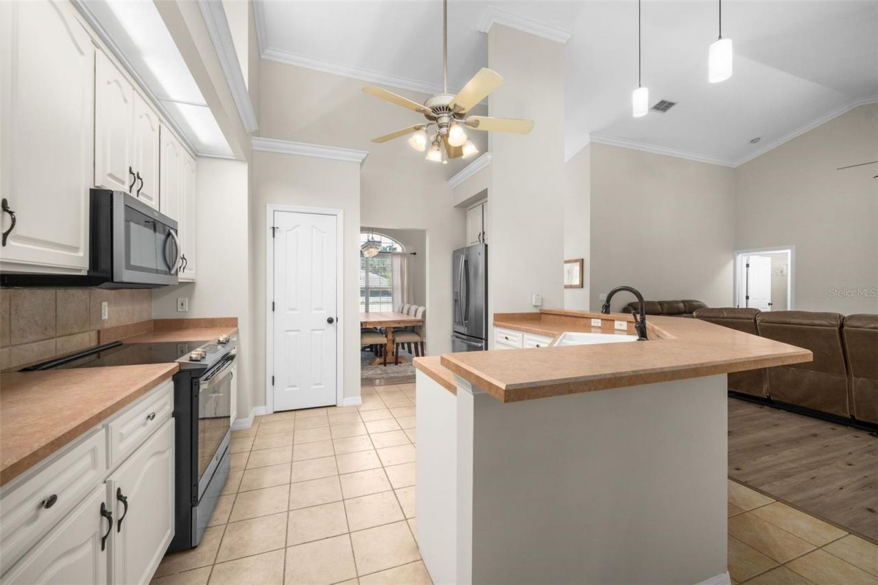 10527 NW 14th Place , Gainesville, FL 32606 Photo