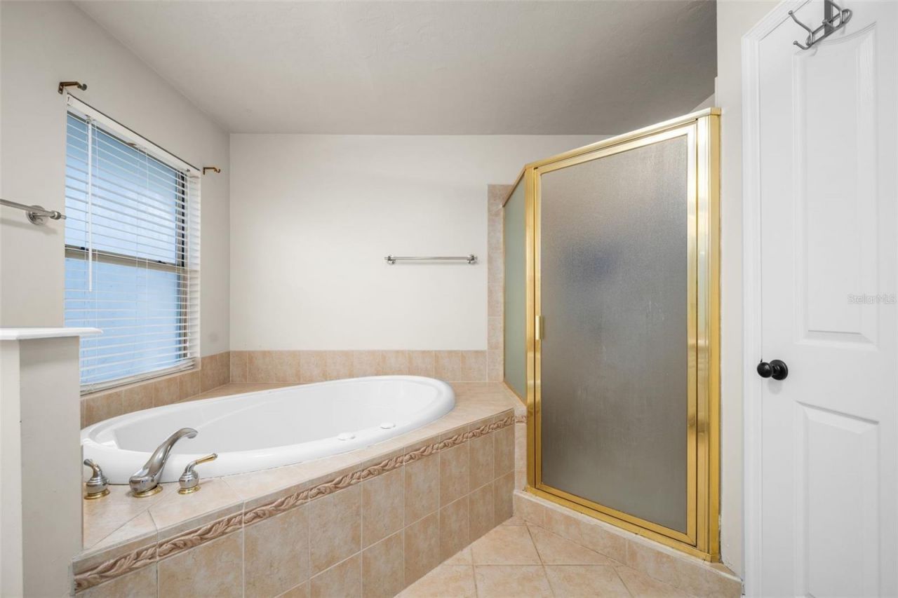 10527 NW 14th Place , Gainesville, FL 32606 Photo