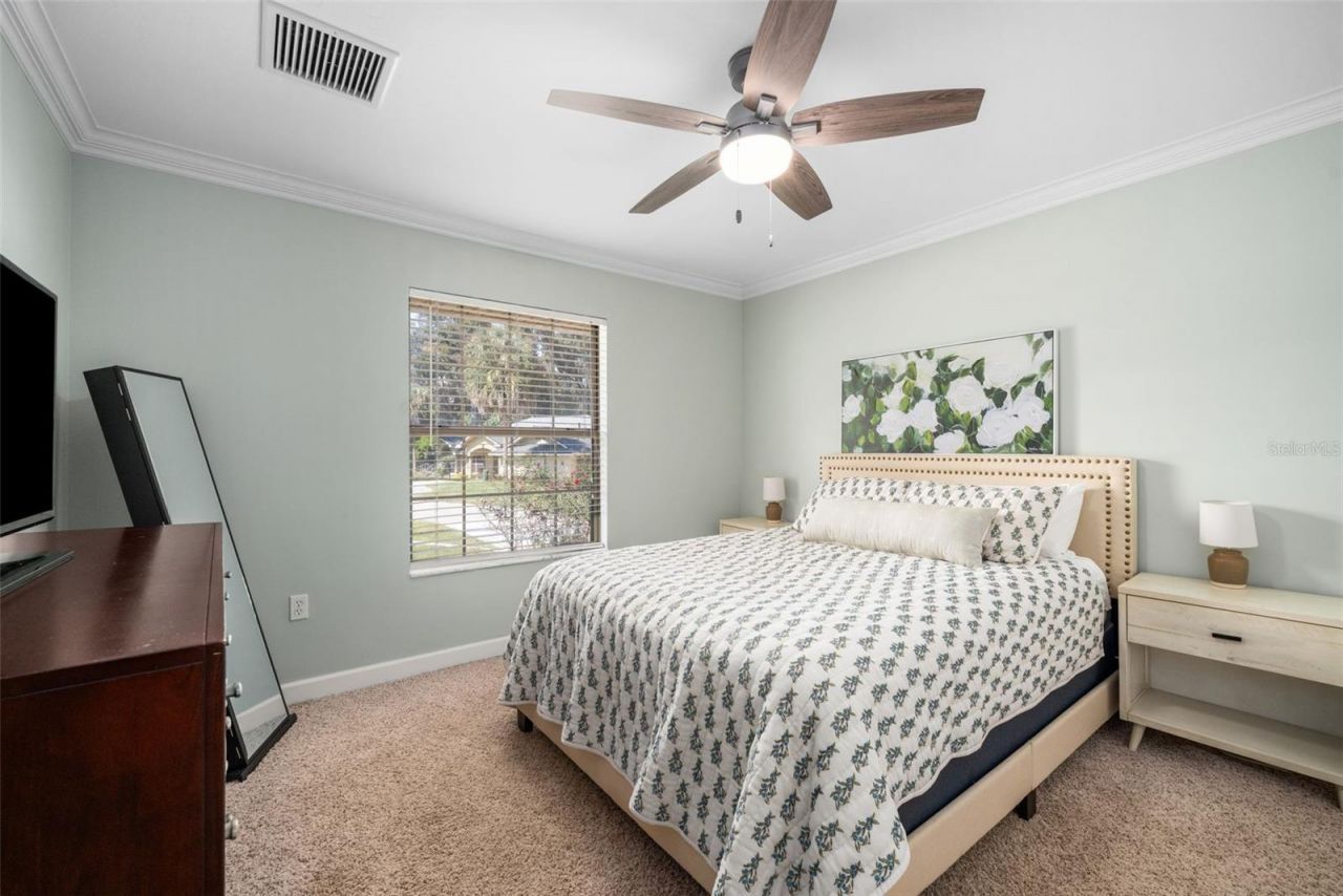 10527 NW 14th Place , Gainesville, FL 32606 Photo
