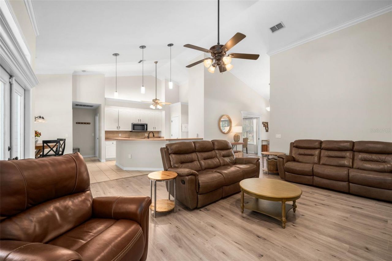 10527 NW 14th Place , Gainesville, FL 32606 Photo