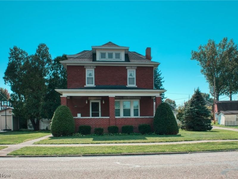 212 5th Street SW, Strasburg, OH 44680 Photo 1