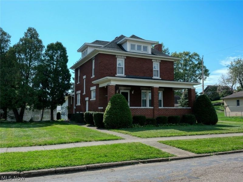 212 5th Street SW, Strasburg, OH 44680 Photo 2
