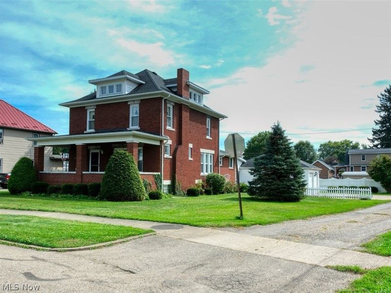 212 5th Street SW, Strasburg, OH 44680 Photo 3