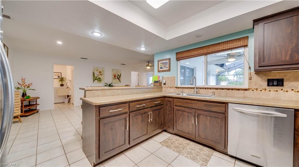 1709 SE 44th St, Cape Coral, FL 33904 Photo