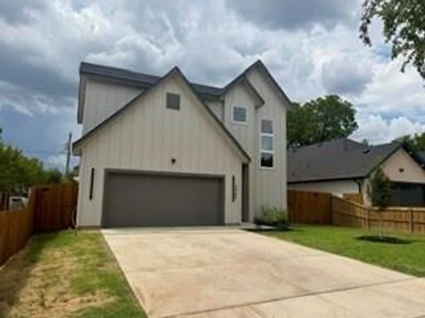 2943 Alaska Avenue , Dallas, TX 75216