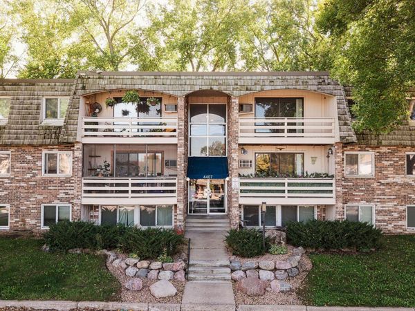 4407 Wilshire Boulevard, Unit 310, Mound, MN 55364
