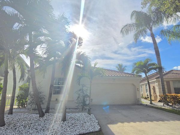 1210 Oakwater Drive, Royal Palm Beach, FL 33411
