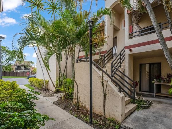 20150 NE 3rd Ct , Unit 6, Miami, FL 33179