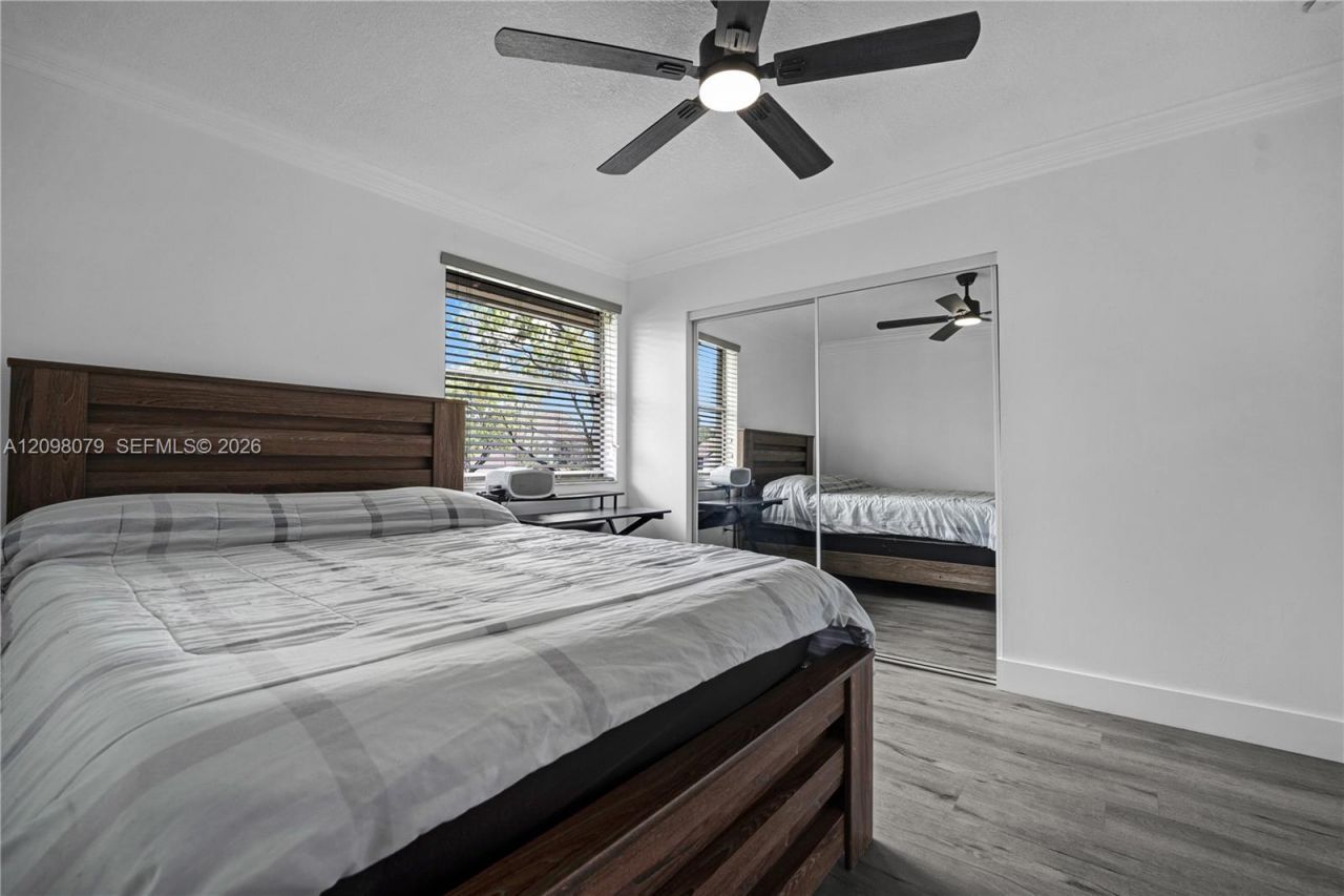 20150 NE 3rd Ct , Unit 6, Miami, FL 33179 Photo