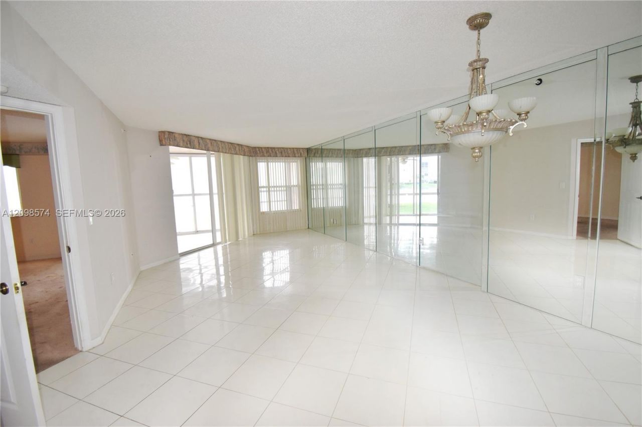 7807 Granville Dr , Unit 104, Tamarac, FL 33321 Photo