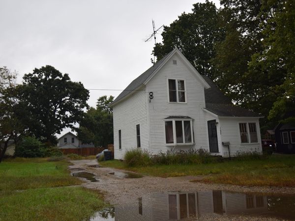 127 Michigan Avenue, Hartford, MI 49057