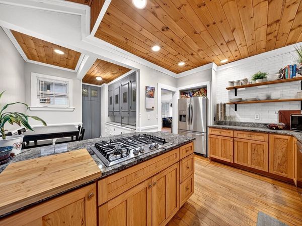 18 Bancroft Park, Unit 18, Hopedale, MA 01747