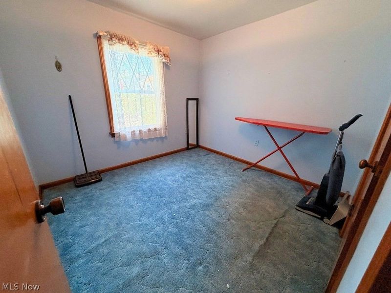 450 W 40th Street, Shadyside, OH 43947 Photo 13
