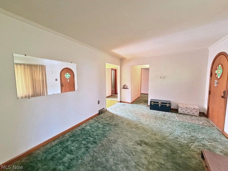 450 W 40th Street, Shadyside, OH 43947 Photo 6