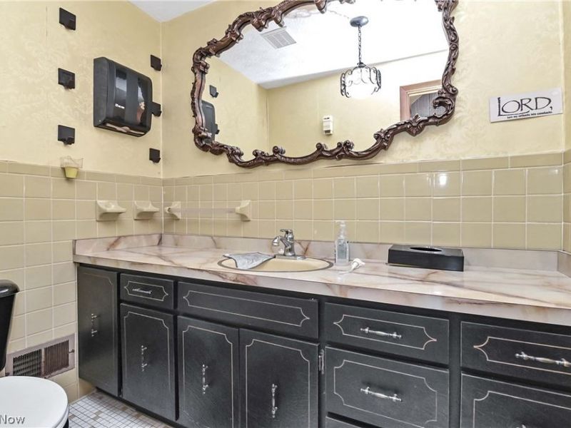 3038 Van Aken Boulevard, Shaker Heights, OH 44120 Photo 15