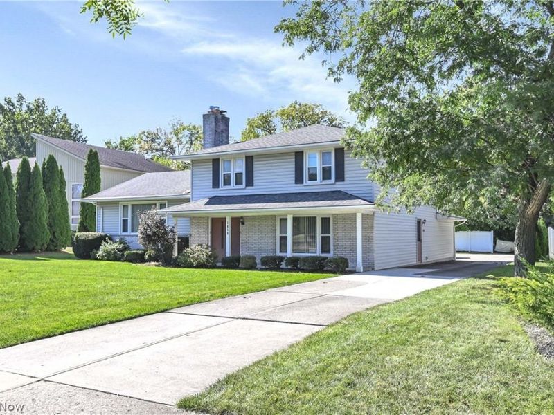 3038 Van Aken Boulevard, Shaker Heights, OH 44120 Photo 2