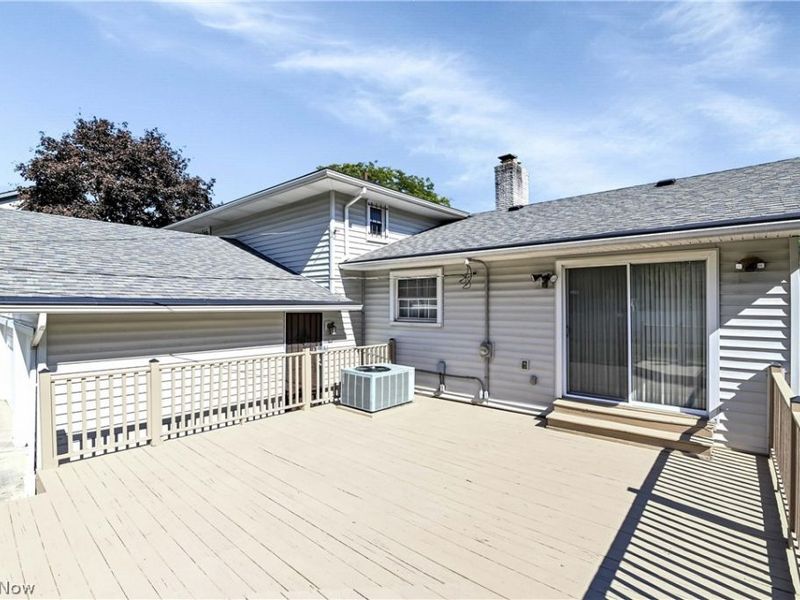 3038 Van Aken Boulevard, Shaker Heights, OH 44120 Photo 3