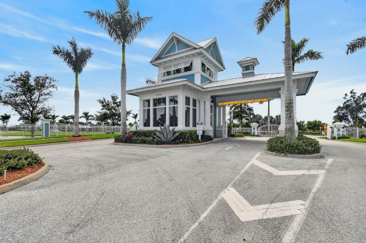 13133 SW Smalt Lane, Port Saint Lucie, FL 34987 Photo