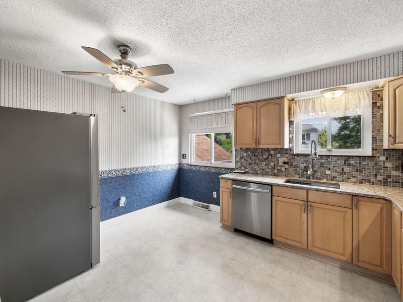 5446 Mellowbrook Court, Columbus, OH 43232 Photo 5