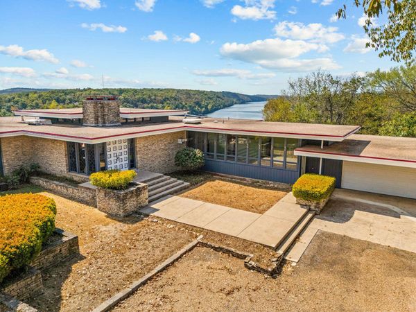 403 State Highway 176, Forsyth, MO 65653