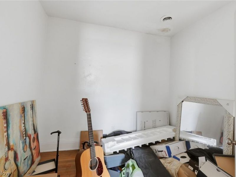 2254 Thurman Street, Cleveland, OH 44113 Photo 15
