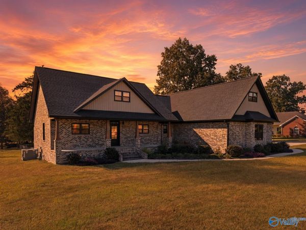 17 Country Cove Road, Crossville, AL 35962