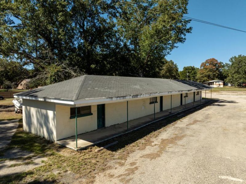 1054 Edgewater Road Photo 25