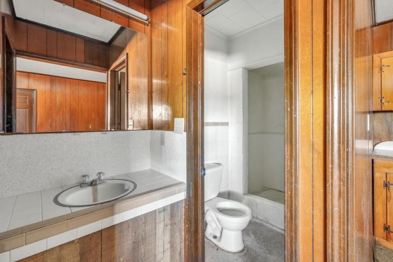 1054 Edgewater Road Photo 33