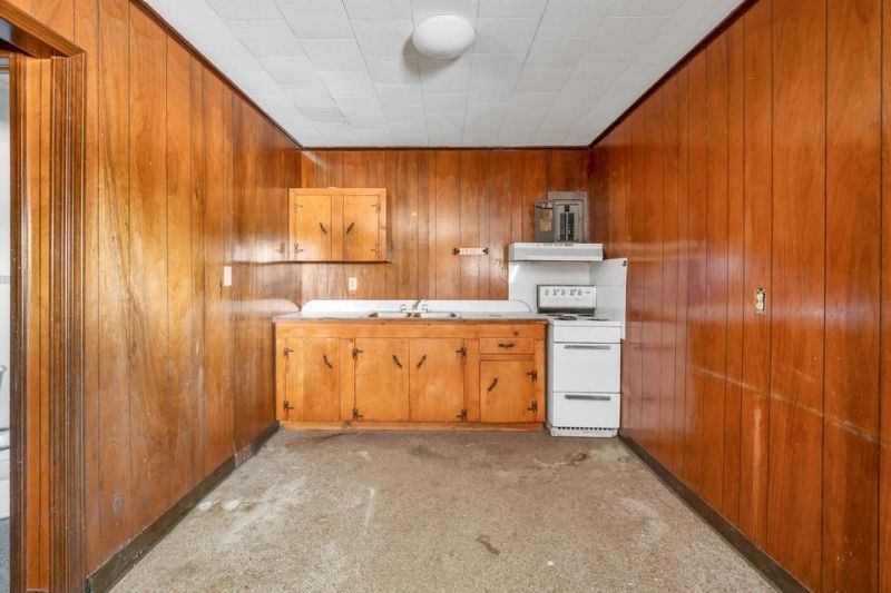 1054 Edgewater Road Photo 35