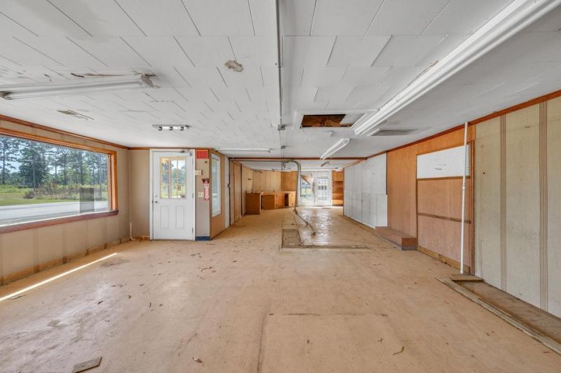 1054 Edgewater Road Photo 46