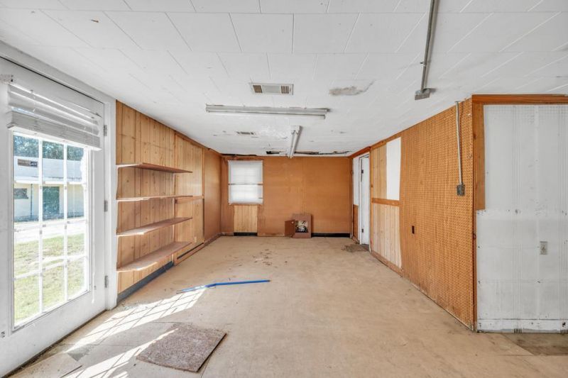 1054 Edgewater Road Photo 50