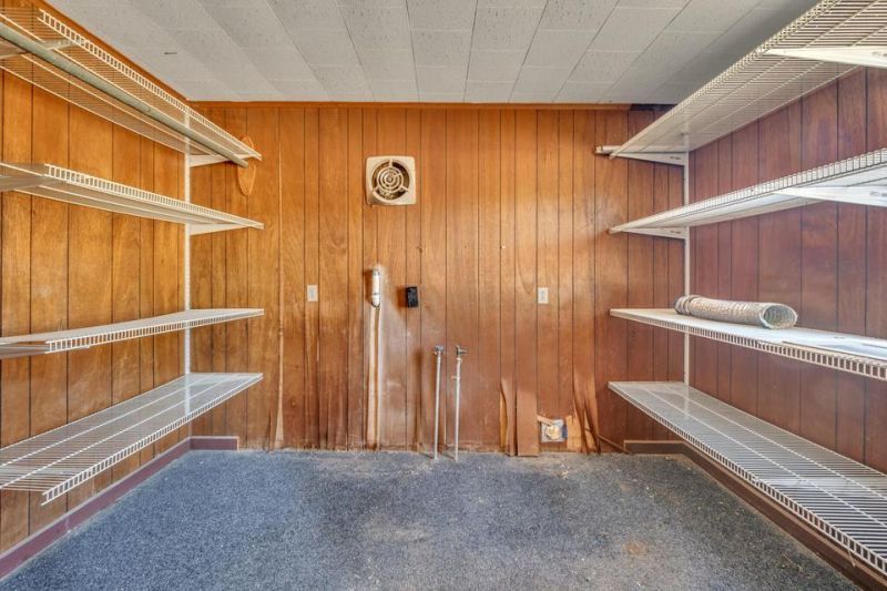 1054 Edgewater Road Photo 62