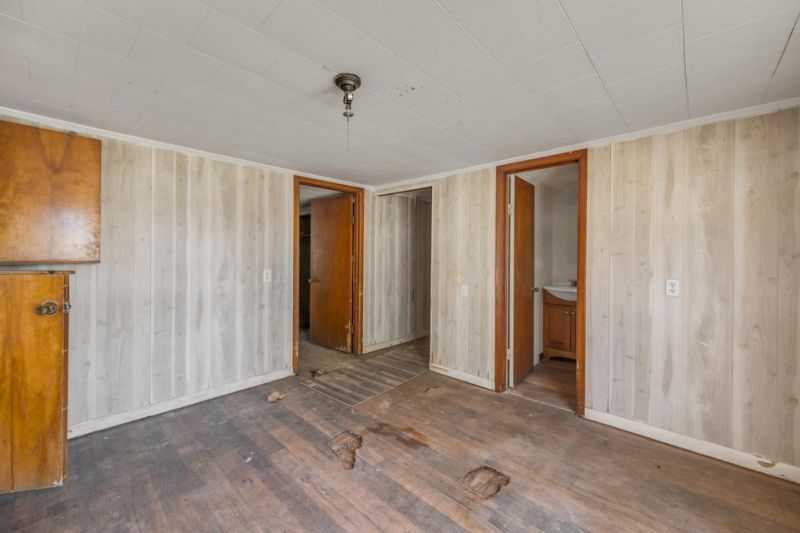 1054 Edgewater Road Photo 64