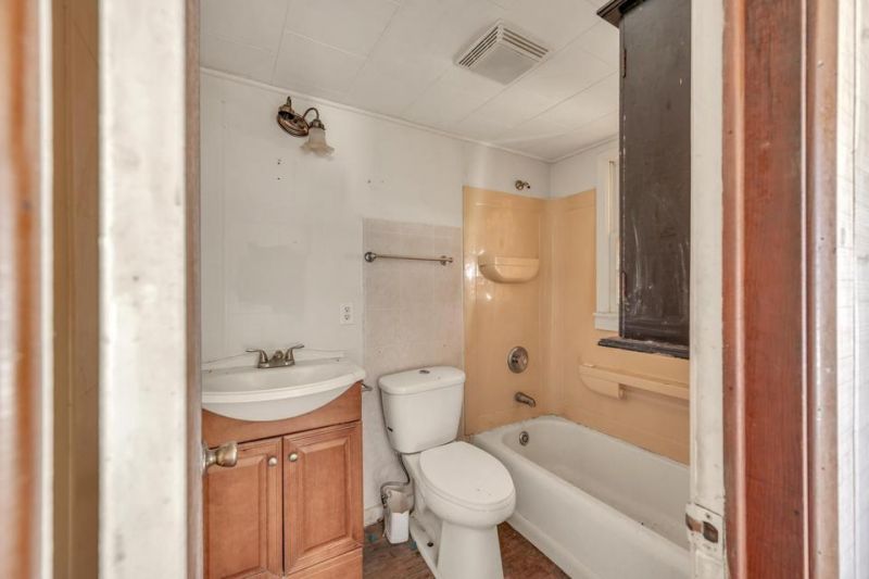 1054 Edgewater Road Photo 65
