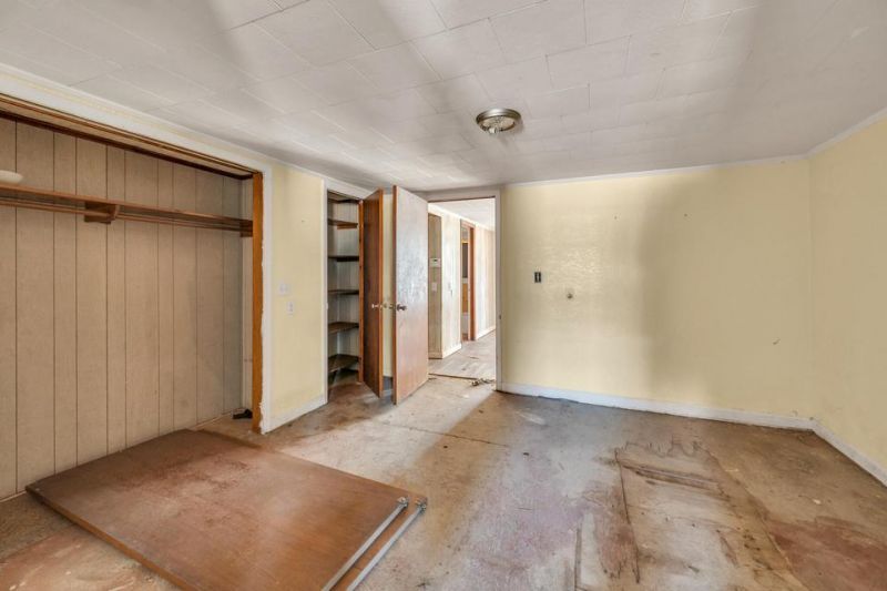1054 Edgewater Road Photo 66