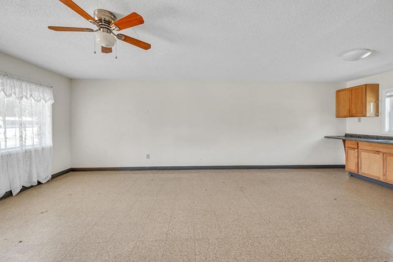 1054 Edgewater Road Photo 9